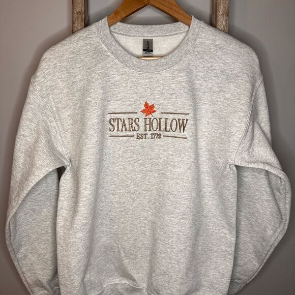 Stars Hollow Embroidered Crewneck - Picture 2 of 2